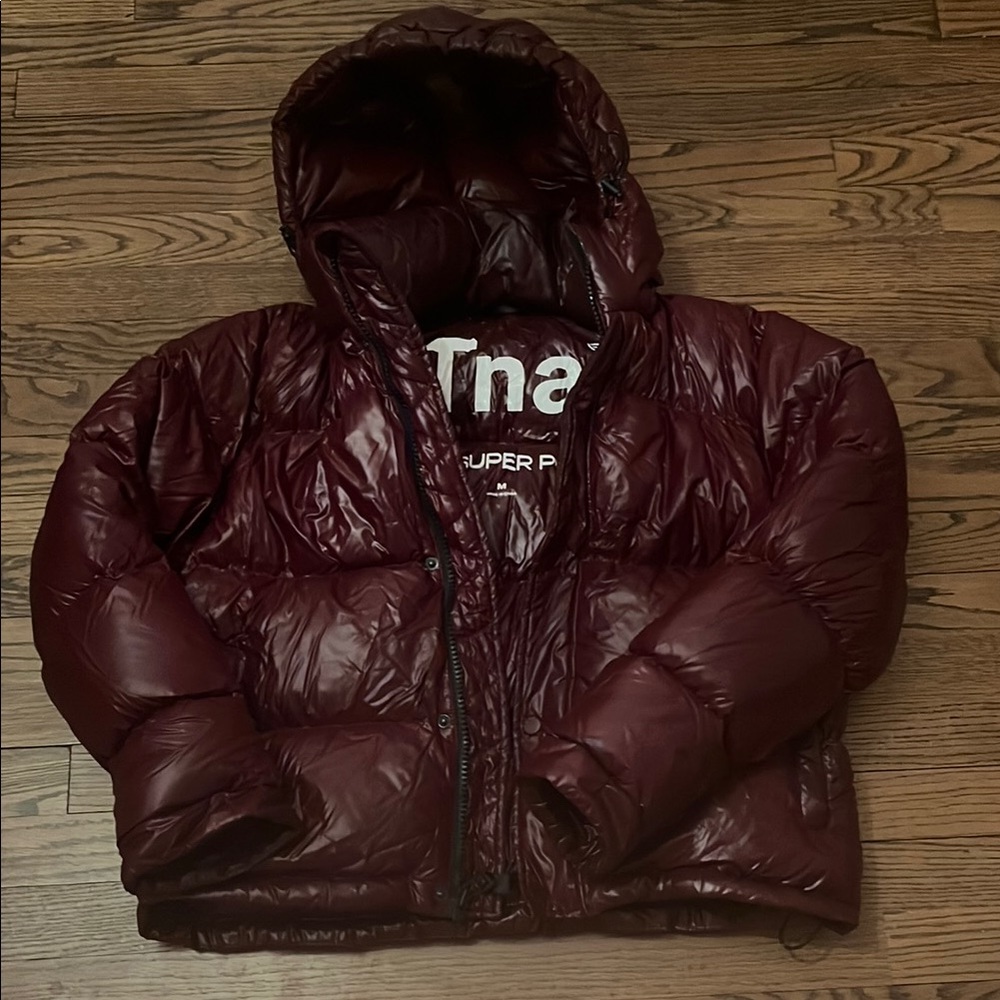 Aritzia super puff TNA Burgundy Jacket
